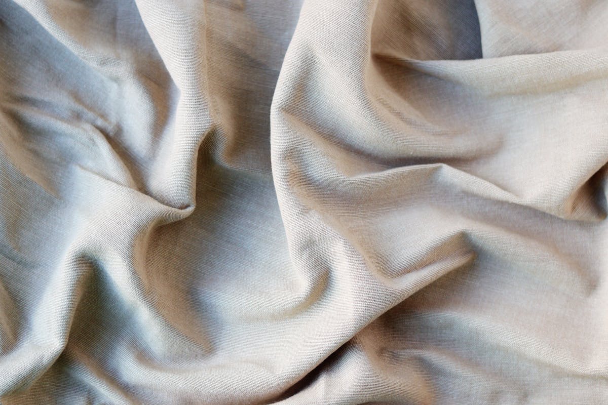 The weight test: how to tell premium cotton from garbage