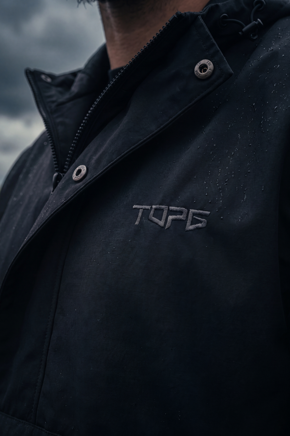 Phantom Windbreaker Black