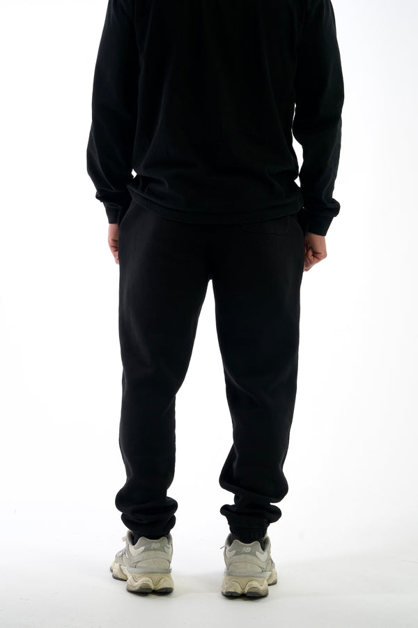 EST 2025 Joggers Black DSC04722