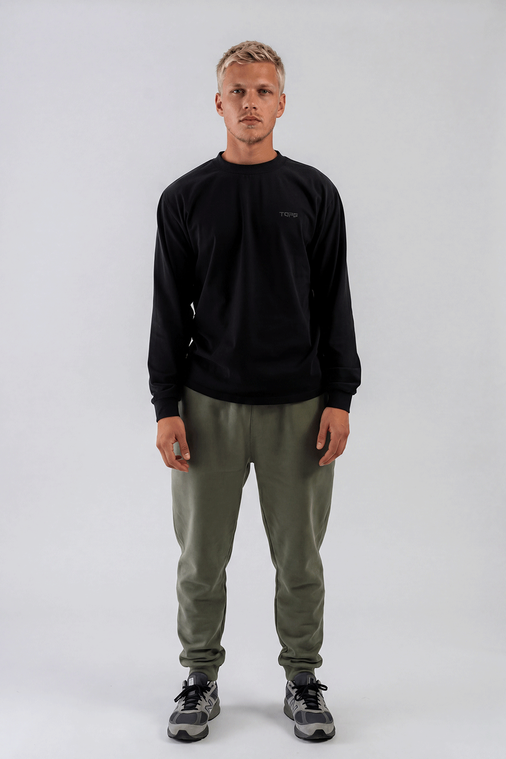 Essential Oversized Long Sleeve Black