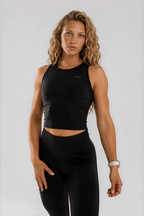 Motion Seamless Crop Tank Black