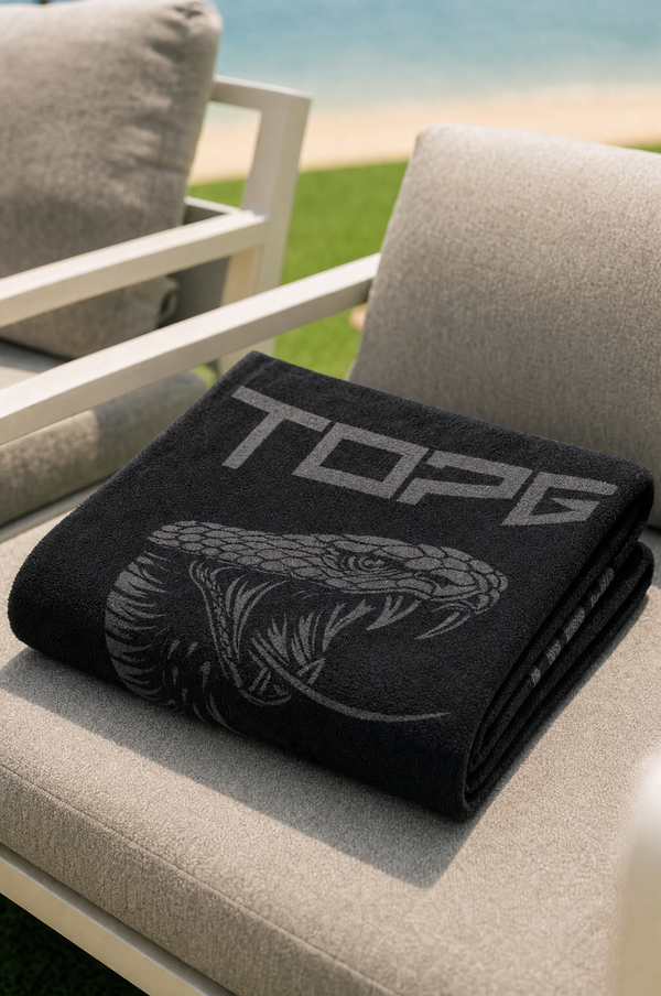 Cobra Towel Black - lifestyle 1