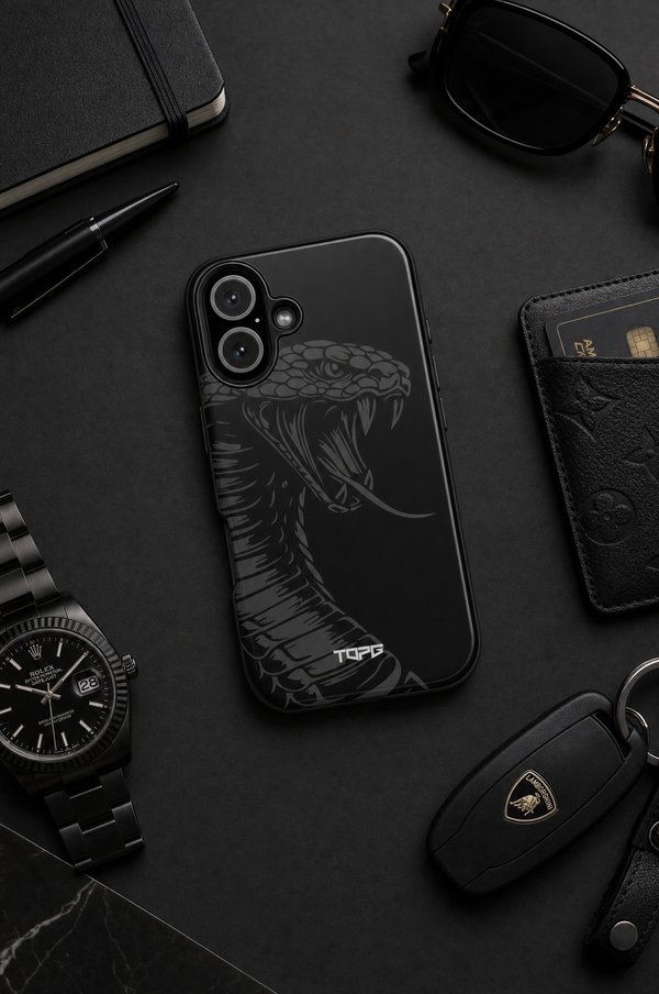 Cobra Case Black - lifestyle 1